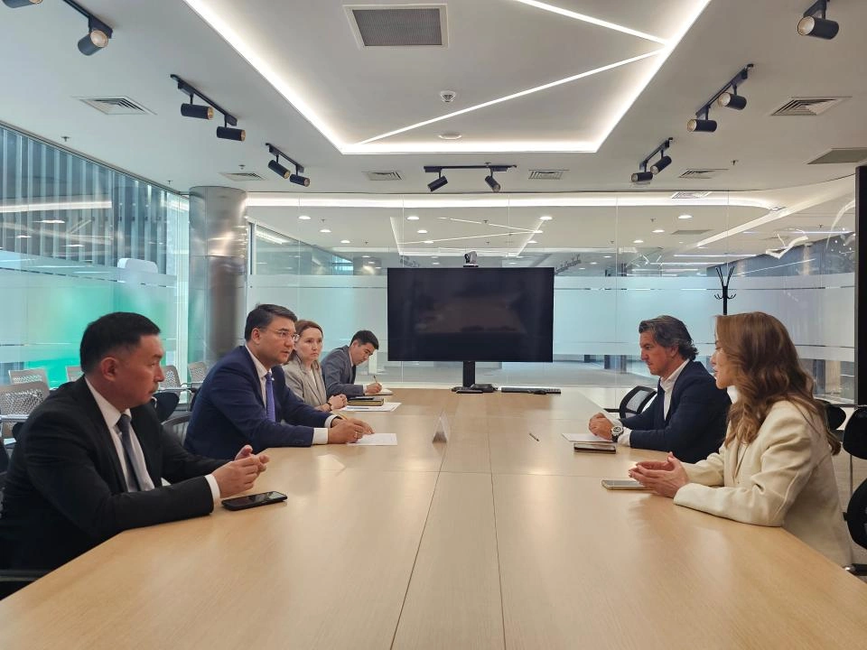 Kazakhstan, Spain’s Roca Group review Kyzylorda sanitary ware plant progress