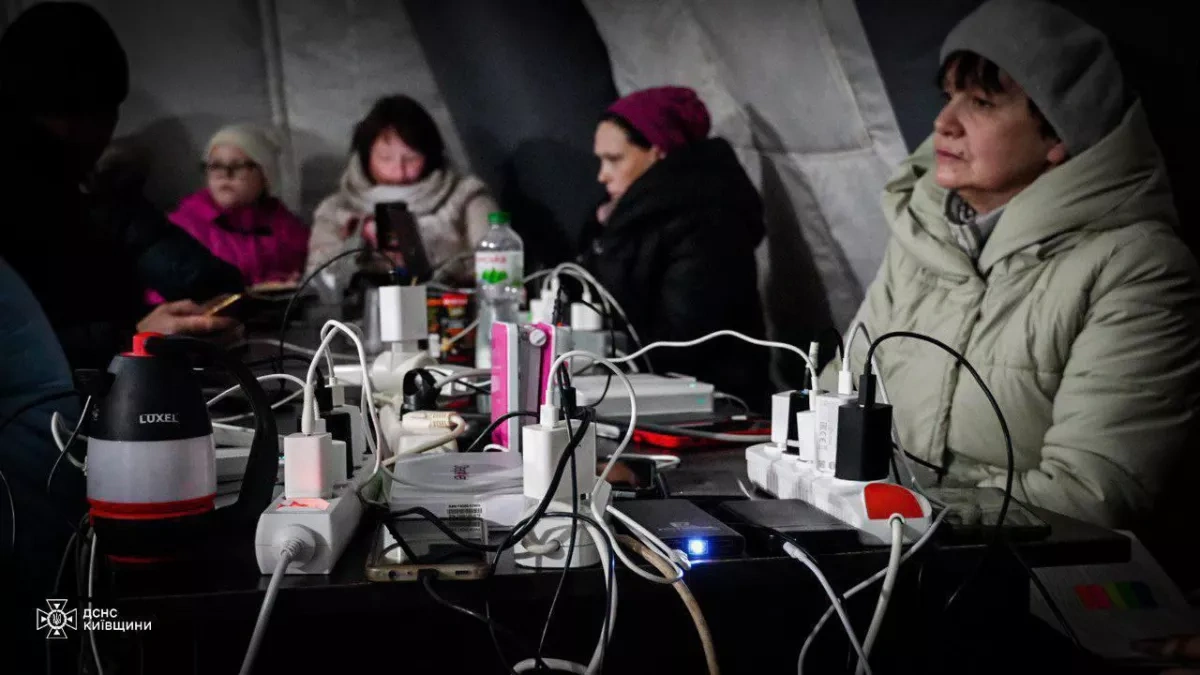 Thousands of families in Vyshhorod remain without electricity after Russian strikes PHOTO