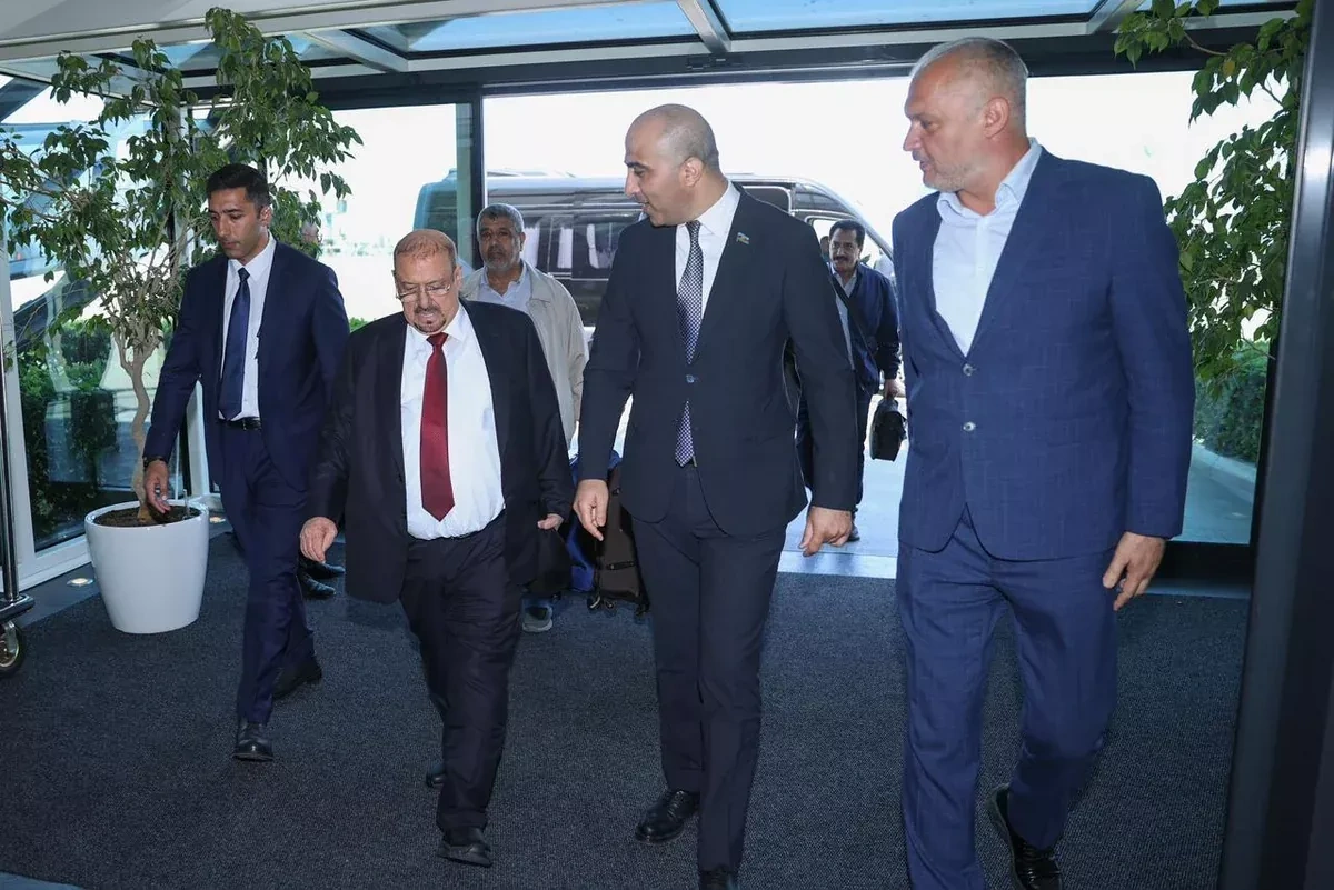 Yemeni parliamentary speaker arrives in Azerbaijan for OIC conference PHOTO