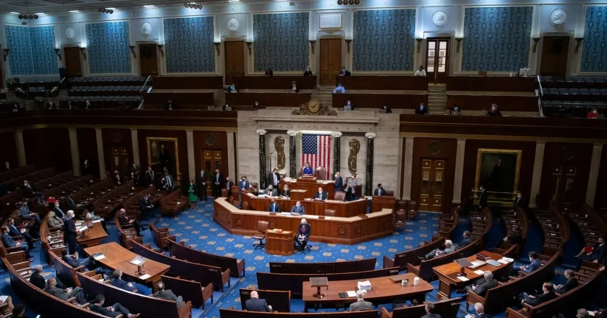 US lawmakers introduce Russia, Iran sanctions bill backed by Senate