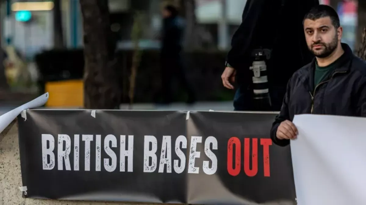 Cypriots call for closure of British army bases amid mounting fears of new strikes