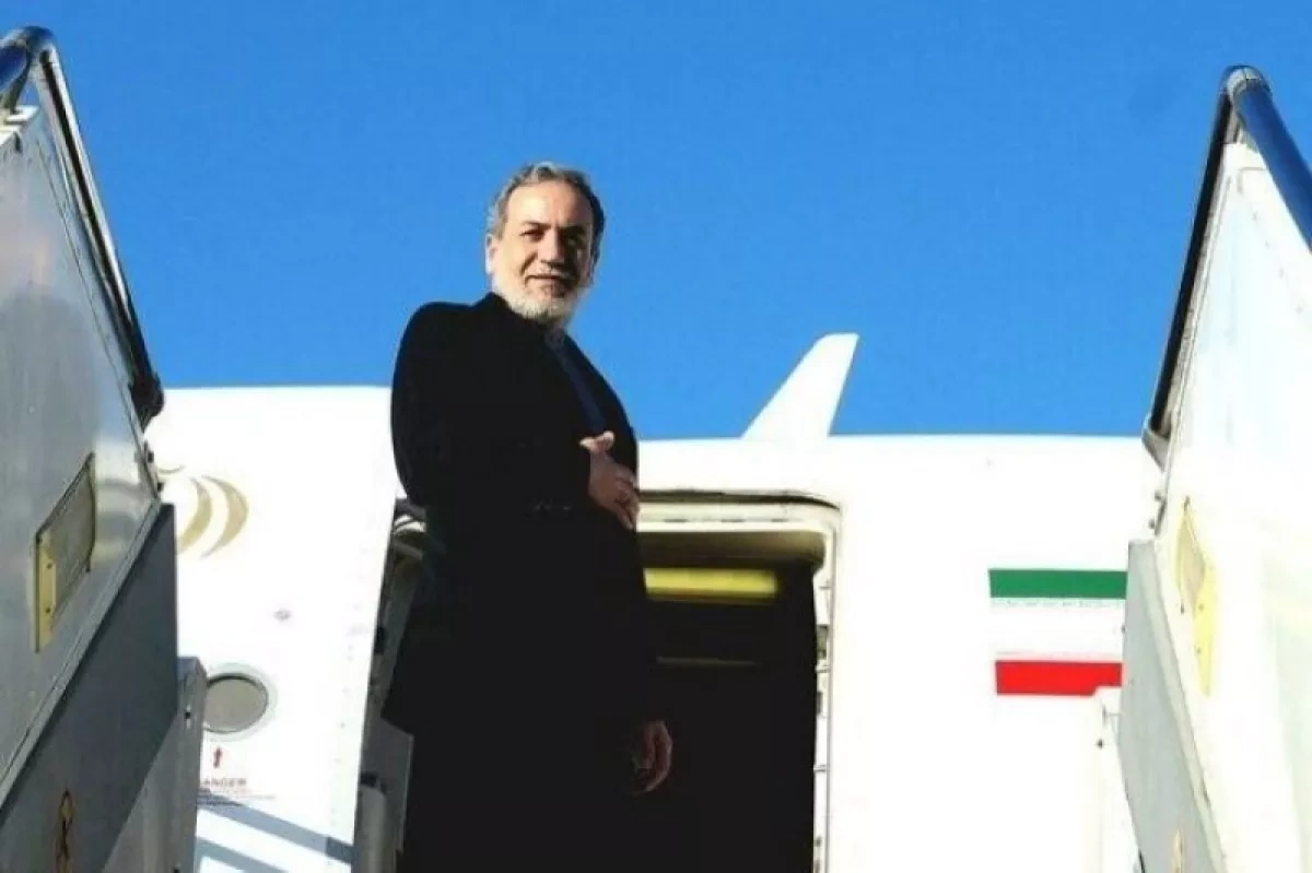 Media: Iran's top diplomat set to visit New Delhi