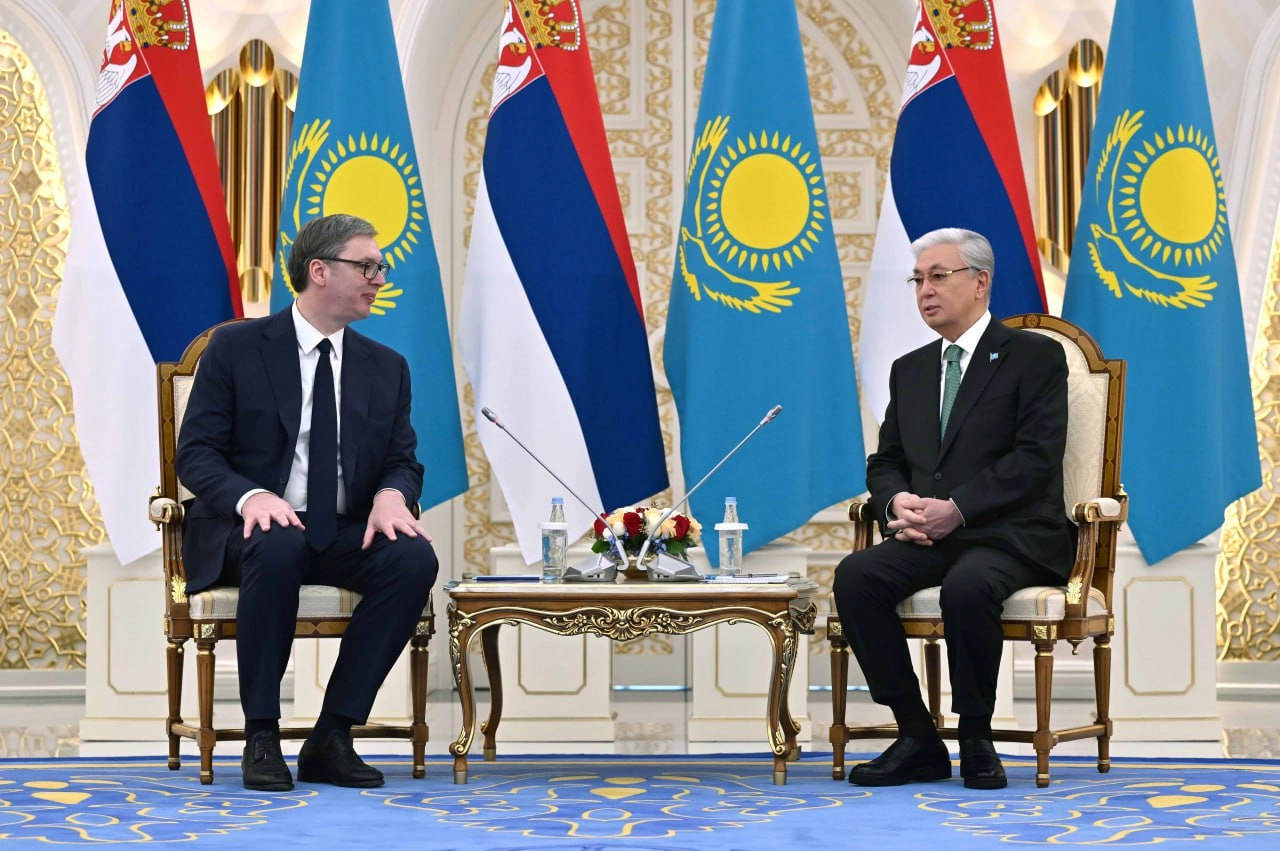 Aleksandar Vucic invites President Tokayev to visit Serbia