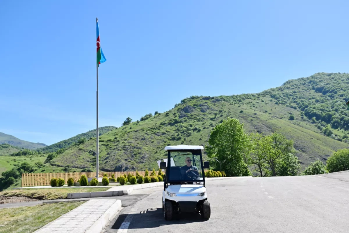 Azerbaijani president reviews restoration progress in Shusha’s Boyuk Galaderesi village PHOTO
