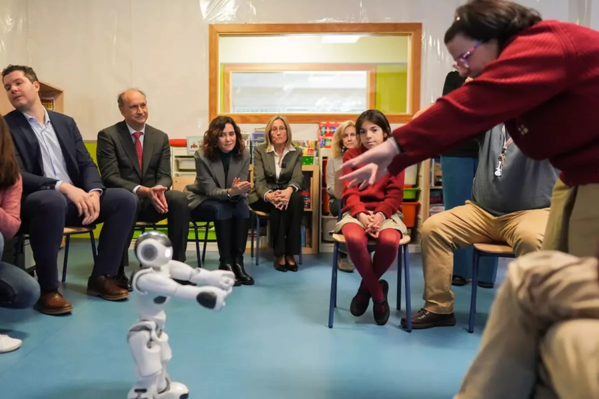 Spain to introduce humanoid robots in special-needs classrooms