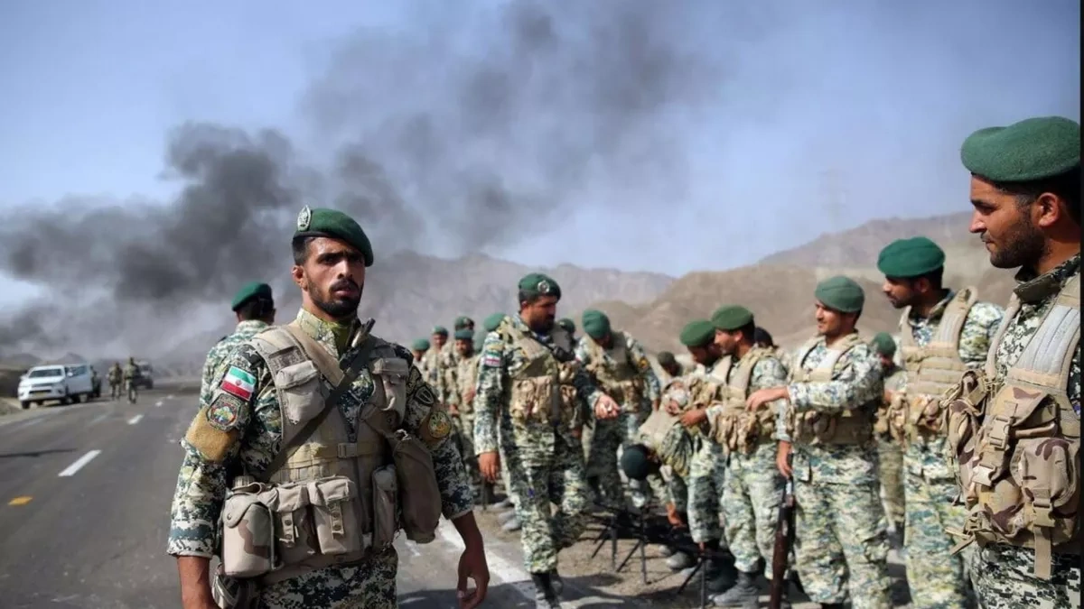 IRGC warns civilians to avoid areas with US troops