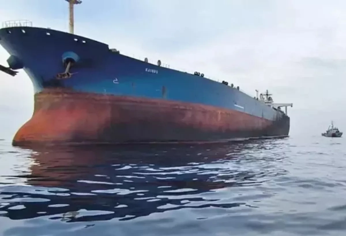 South Korea considers sending ships, envoys to Saudi Arabia