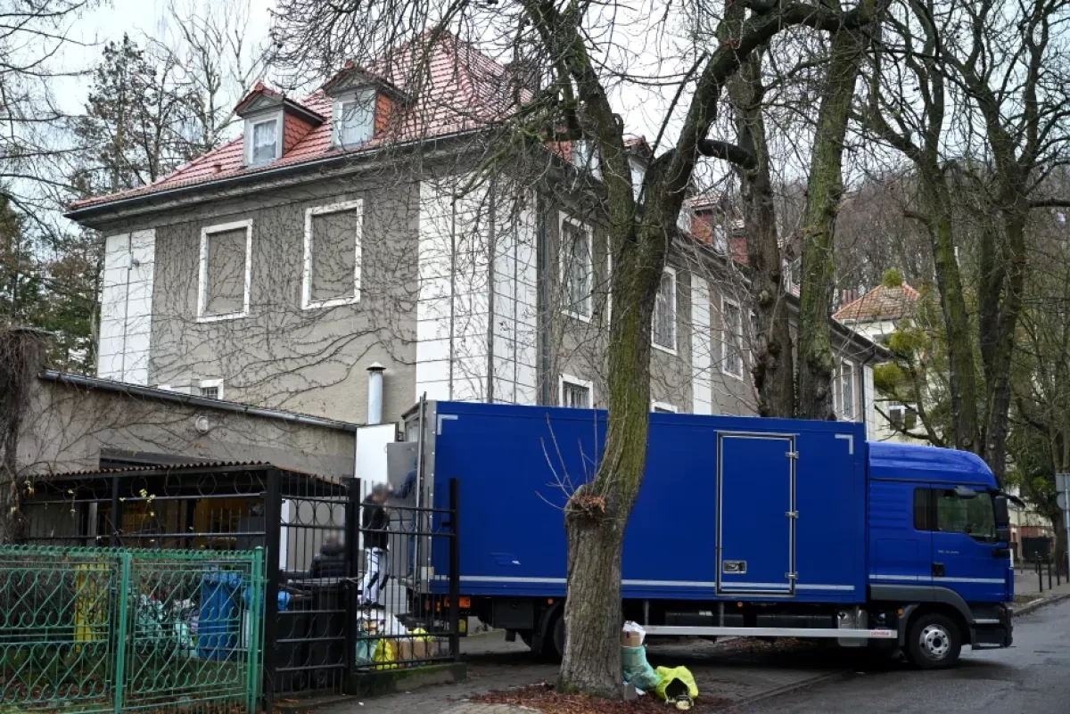 Poland denies forceful eviction of Russians from closed consulate
