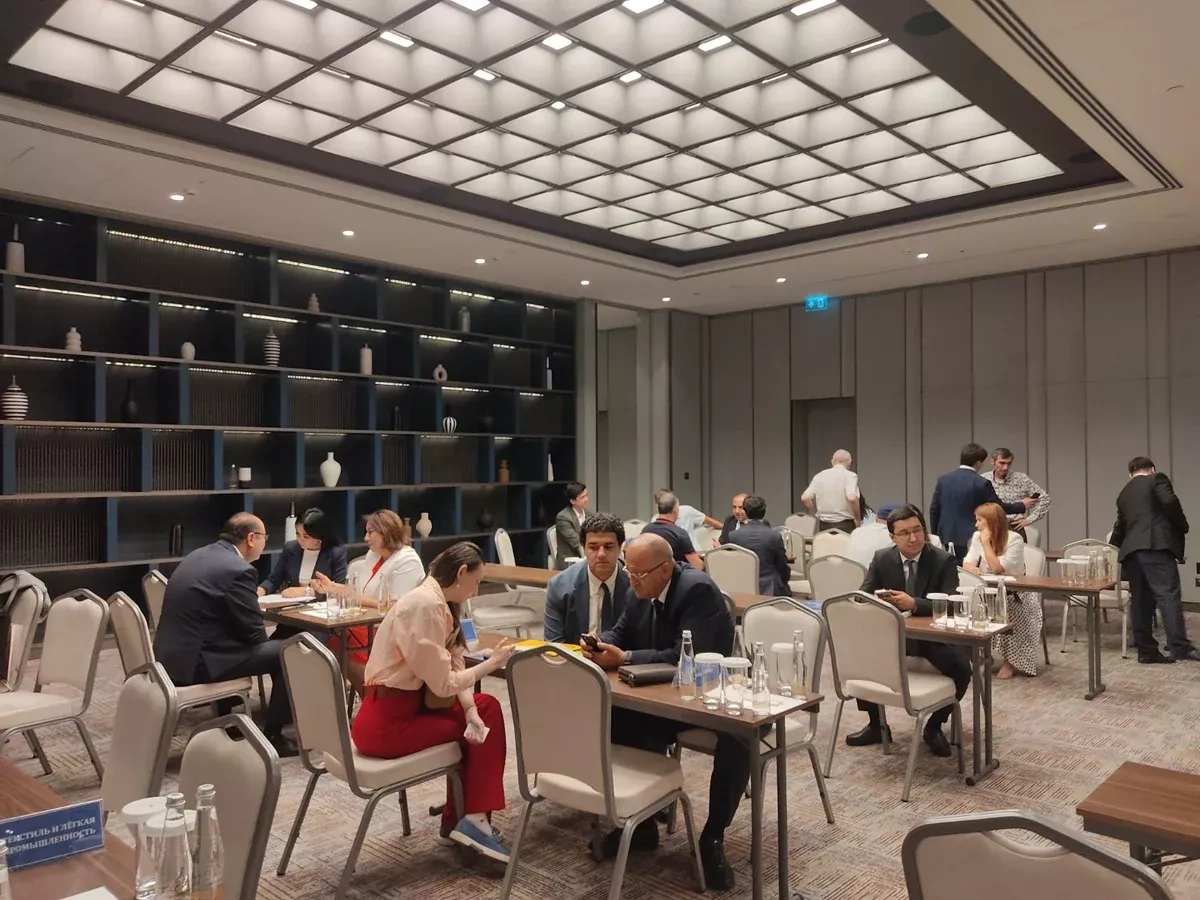 IV Uzbekistan-Azerbaijan Interregional Forum held in Tashkent PHOTO