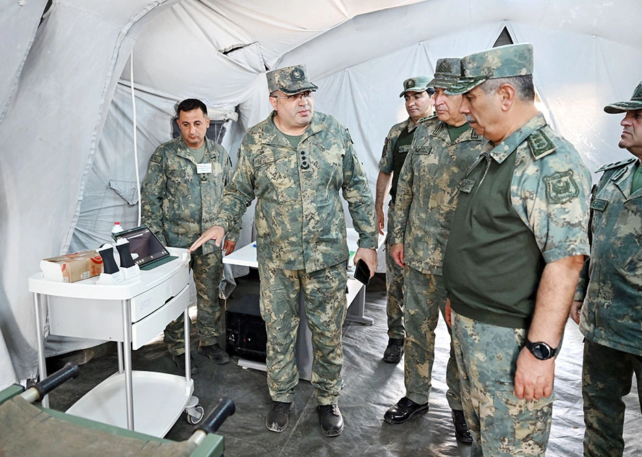 Defense Ministry leadership observes training activities as part of exercise (PHOTO/VIDEO)
