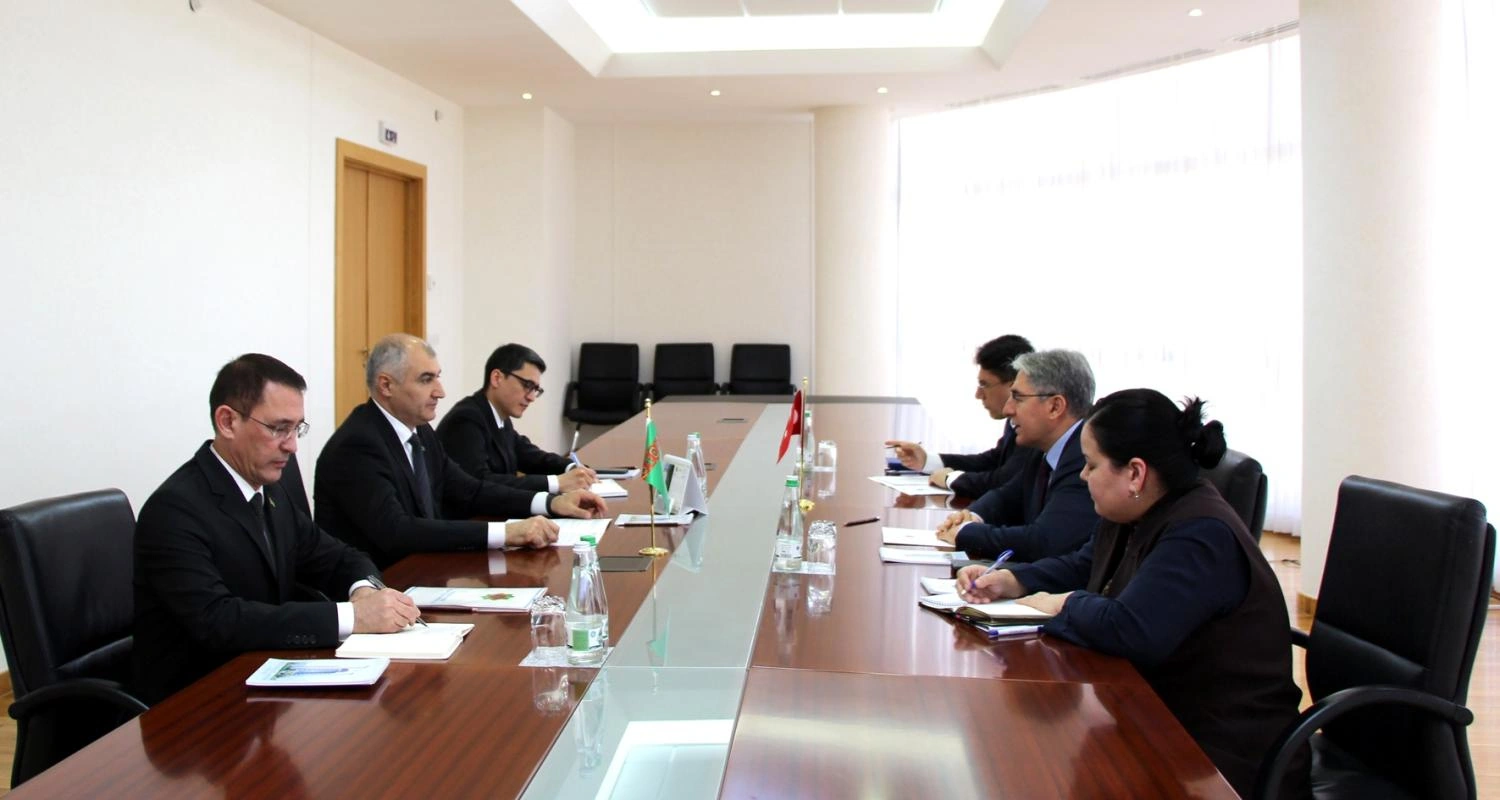 Turkmenistan, Türkiye discuss expansion of bilateral relations