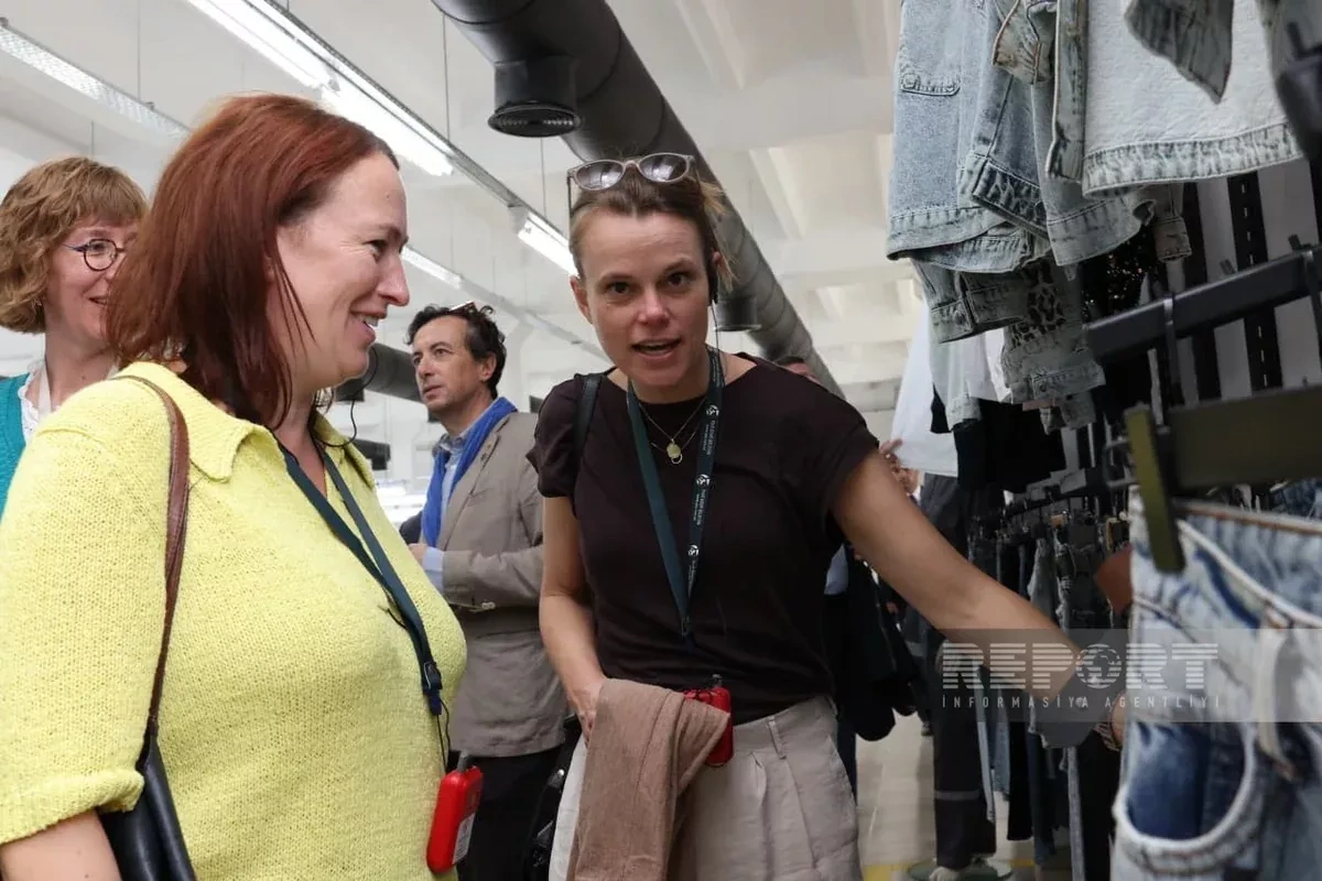 Foreign diplomats tour garment factory in Azerbaijan's Khankendi PHOTO