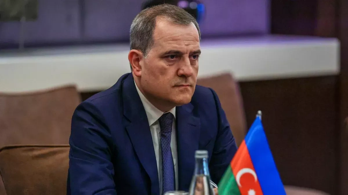 Azerbaijan's FM sends message of solidarity to Iran amid humanitarian efforts
