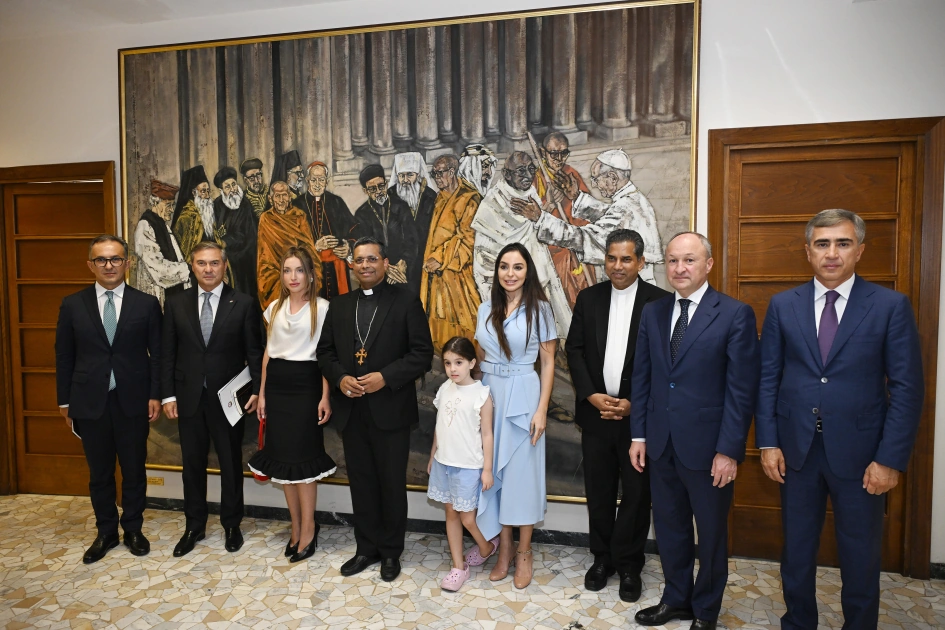 Leyla Aliyeva and Alena Aliyeva meet with Prefect of Dicastery for Interreligious Dialogue of Holy See (PHOTO)