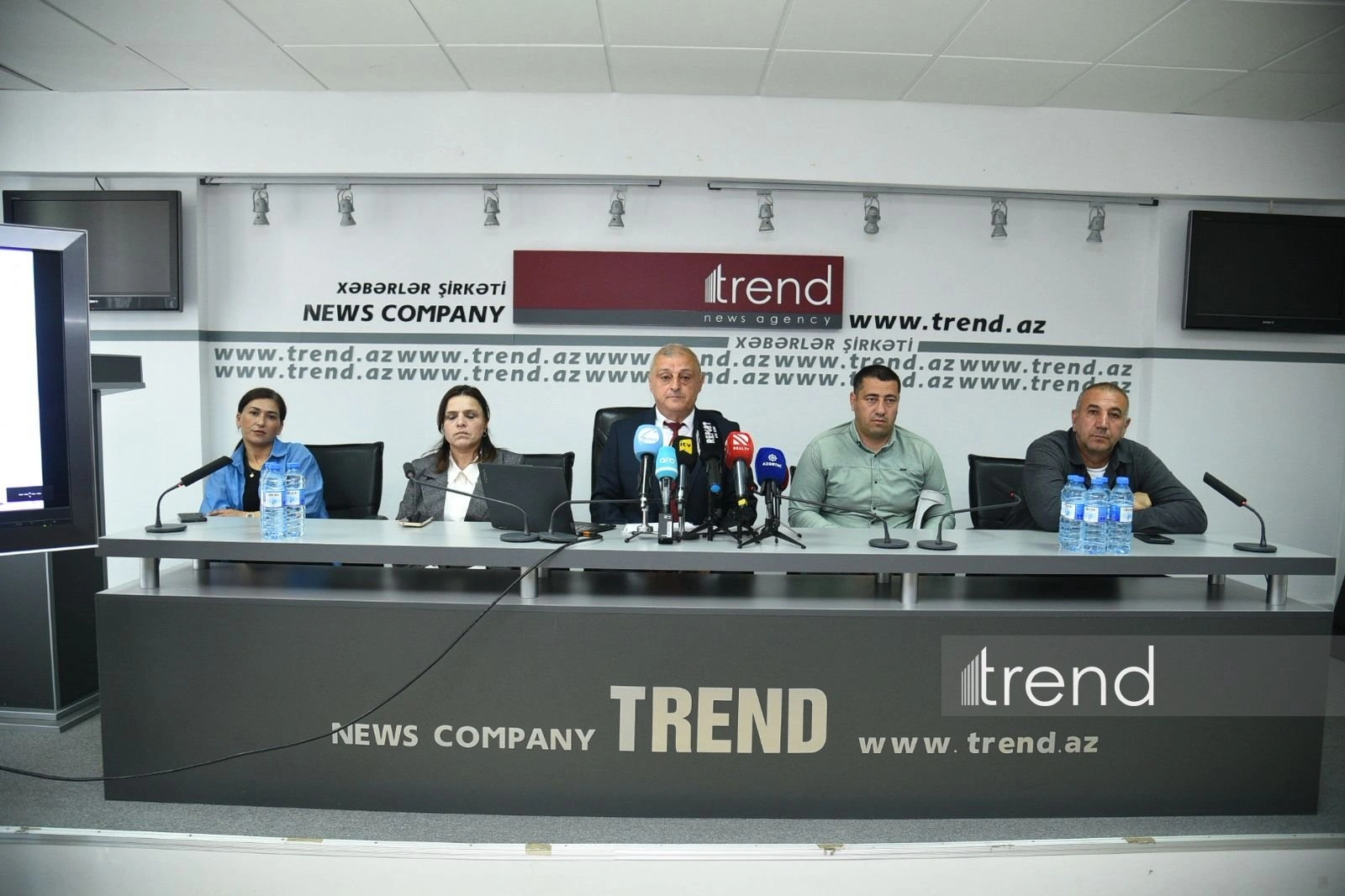 Baku hosts event on economic empowerment for landmine survivors (PHOTO)