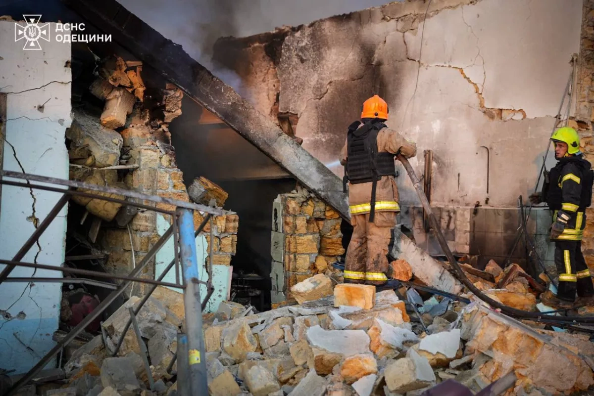 Russian attacks across Ukraine kill four, injure 12, Zelenskyy says PHOTO