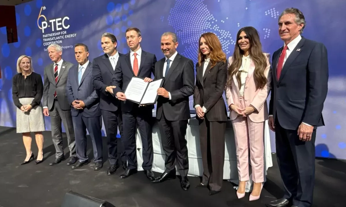 Greece to supply US LNG to Ukraine in first transit deal PHOTO