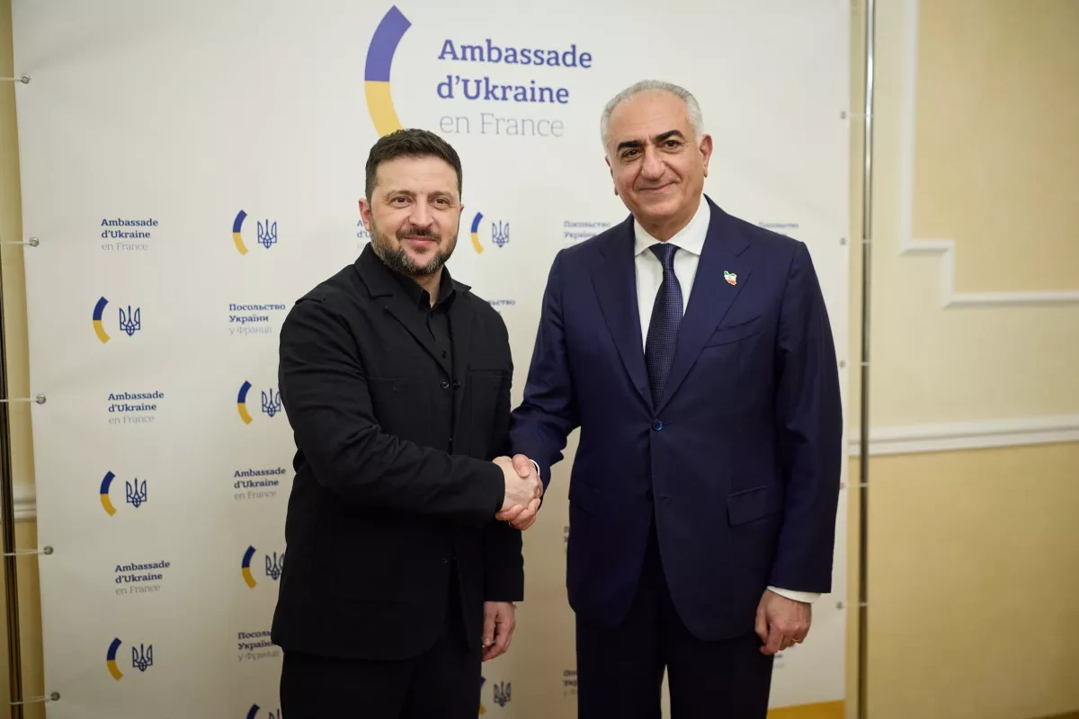 Zelenskyy says Ukraine wants “free Iran” after meeting with exiled Prince Pahlavi