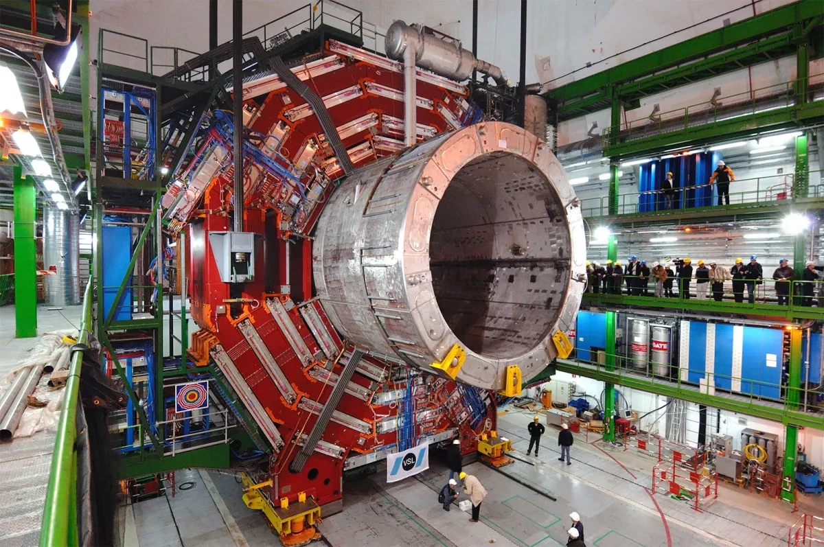 Scientists recreate conditions of first millisecond after "Big Bang" inside particle collider