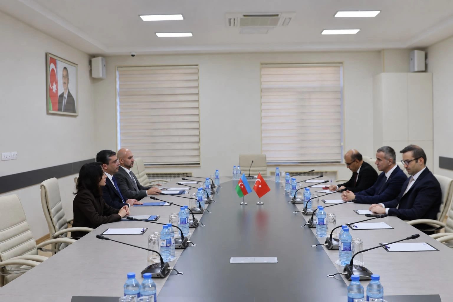 Azerbaijan, Türkiye discuss co-op in media and communications (PHOTO)