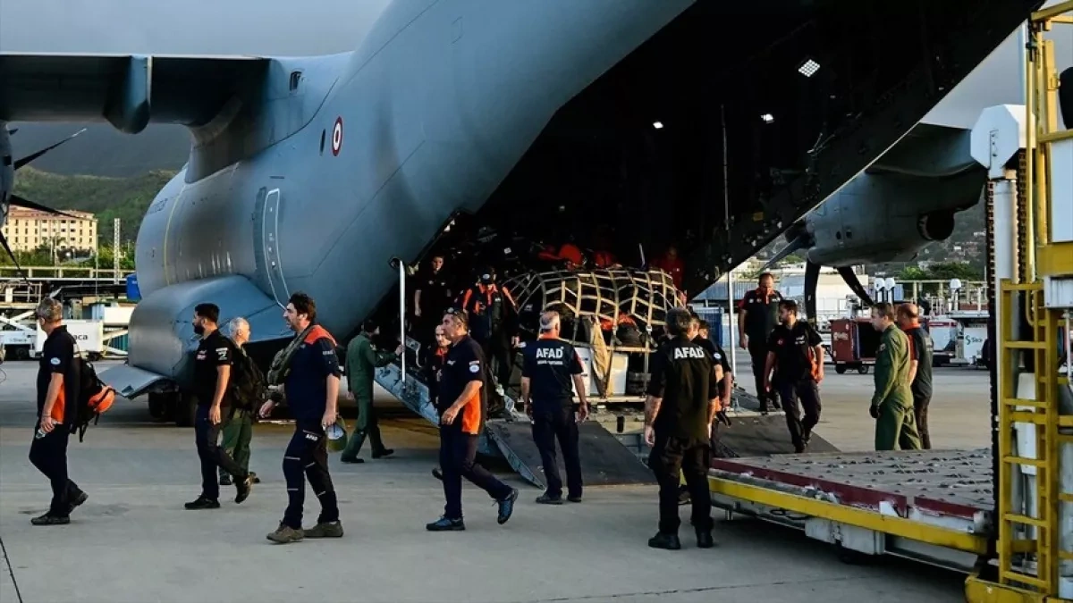 Turkish rescue teams arrive in Caracas following devastating earthquakes