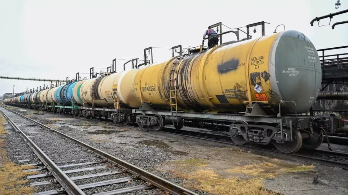 Kazakhstan opens fuel oil export route to Kyrgyzstan