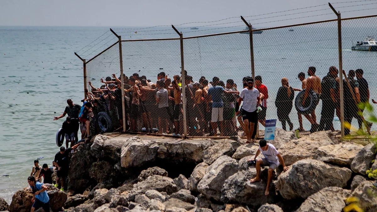 Media: Border unions warned Spain of Ceuta surge before 94 deaths
