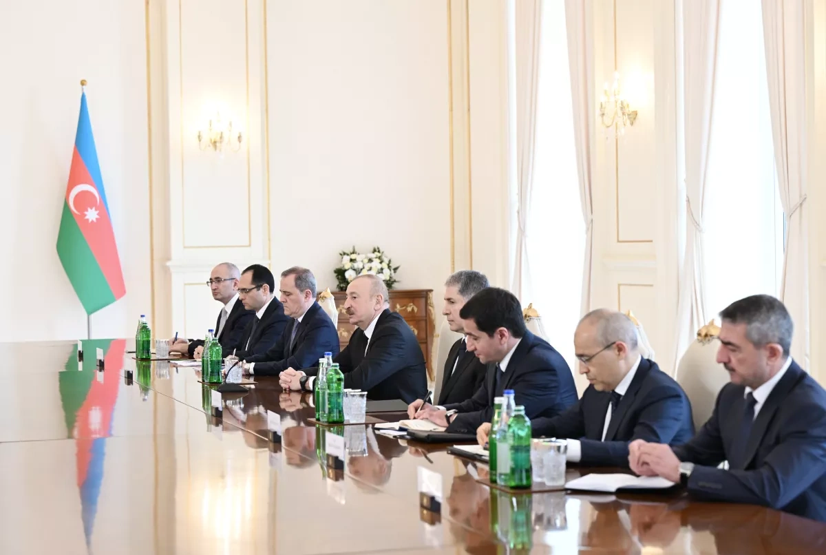 Azerbaijani, Latvian presidents hold expanded format meeting PHOTO