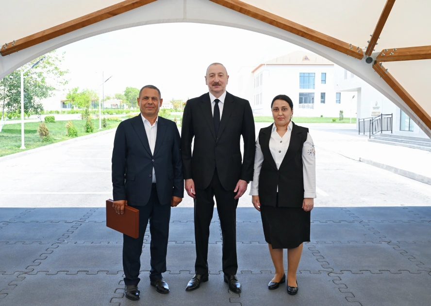 President Ilham Aliyev, First Lady Mehriban Aliyeva meet with residents of Shukurbeyli village of Jabrayil district (PHOTO)