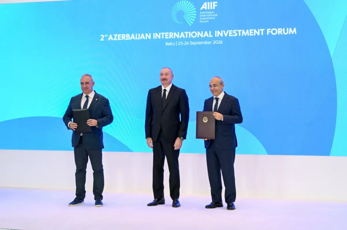 Azerbaijan investment forum sees exchange of newly signed documents PHOTO
