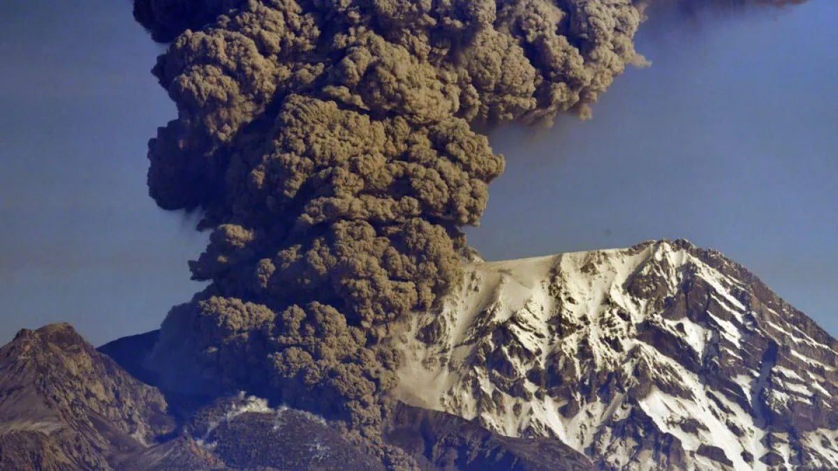Kamchatka volcano erupts, ash cloud drifts toward Bering Sea