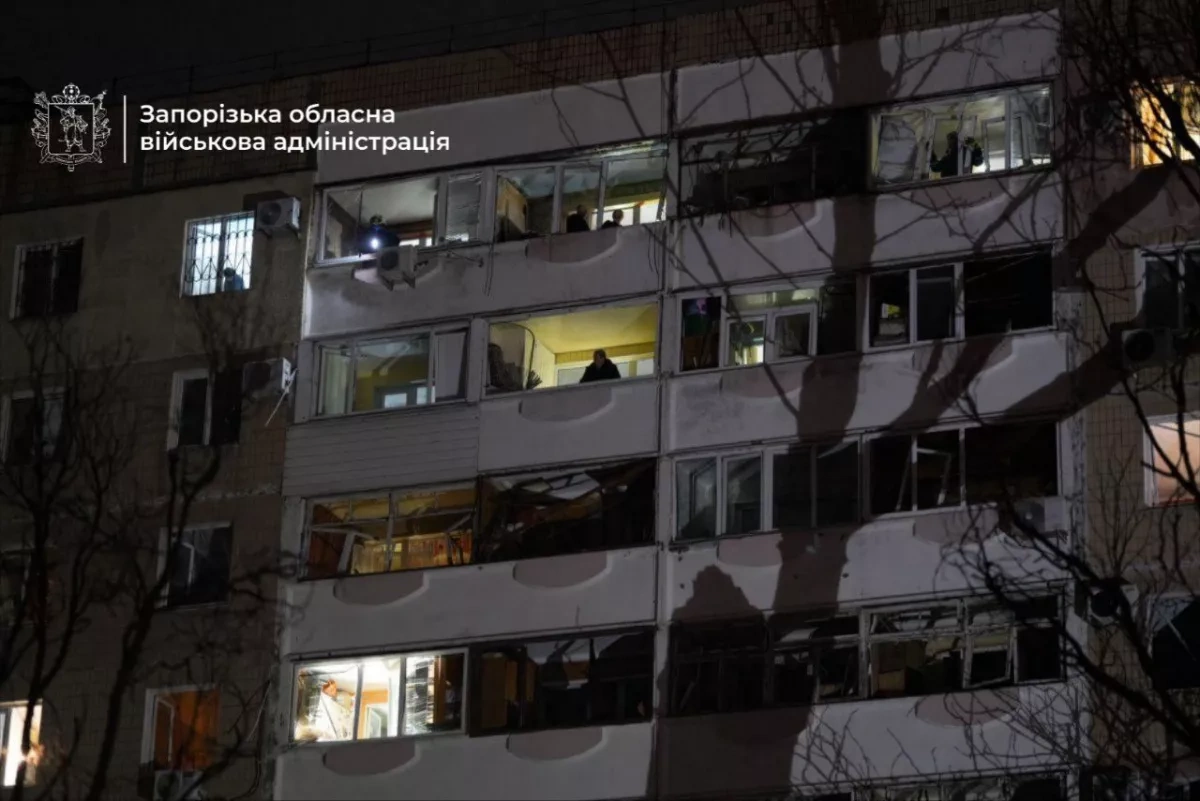 Russian attacks on Zaporizhzhia leave damage, injured after nearly 800 strikes photo / video