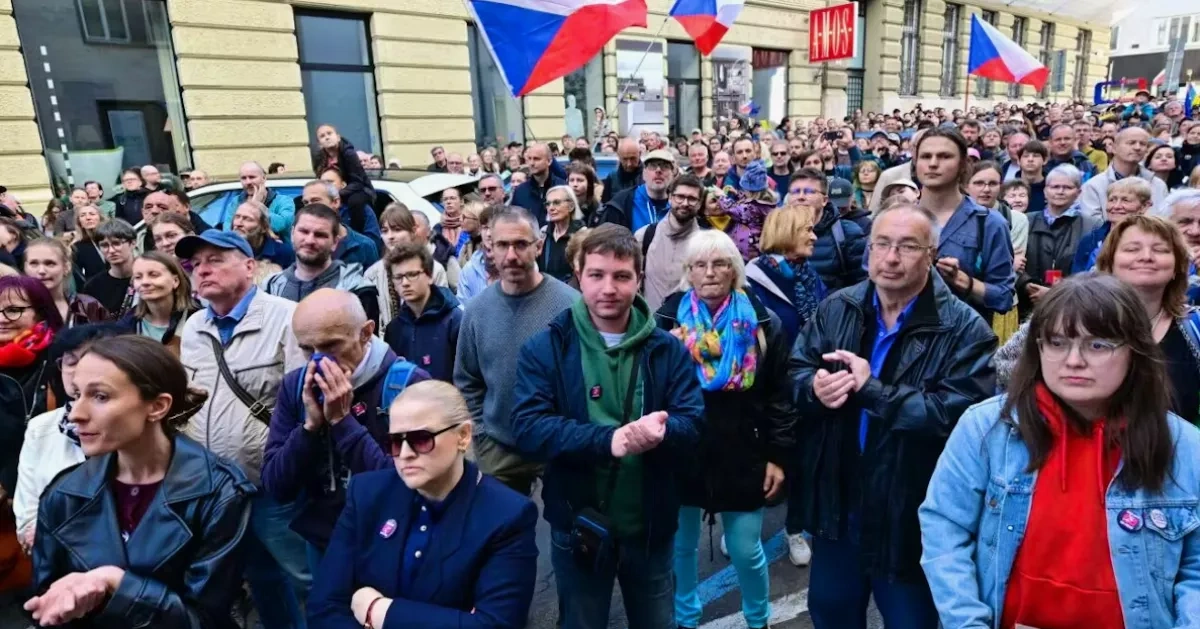 Mass protests in Czechia over public media funding reform