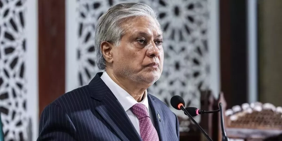 Pakistani sailors return home after surviving Houthi attack—FM
