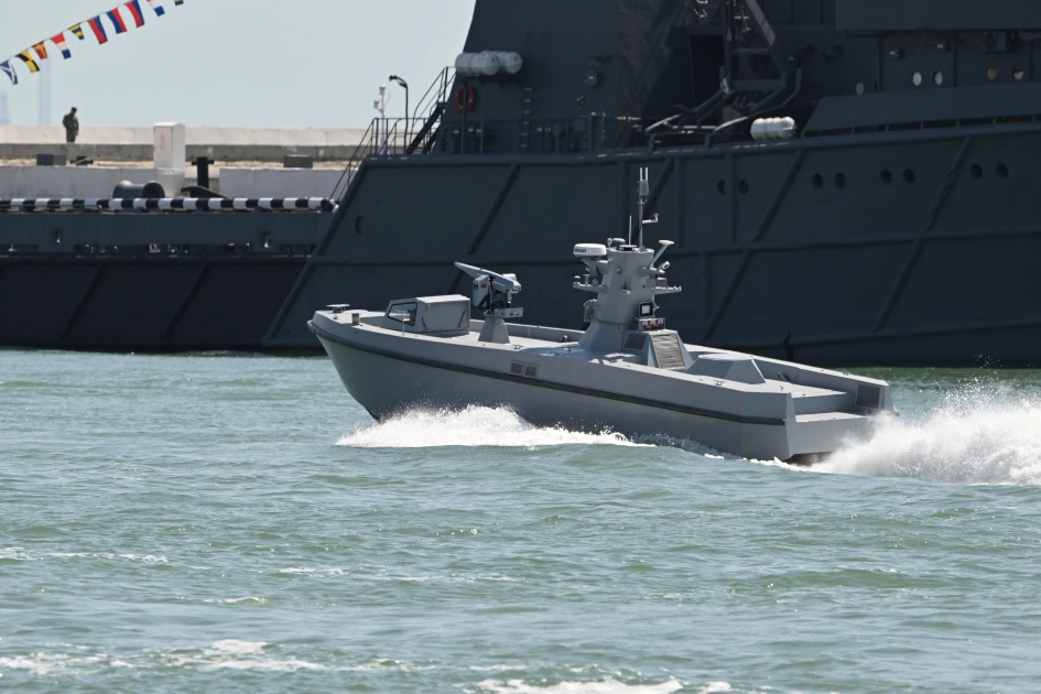 President Ilham Aliyev and First Lady Mehriban Aliyeva visit Azerbaijani Navy (PHOTO)