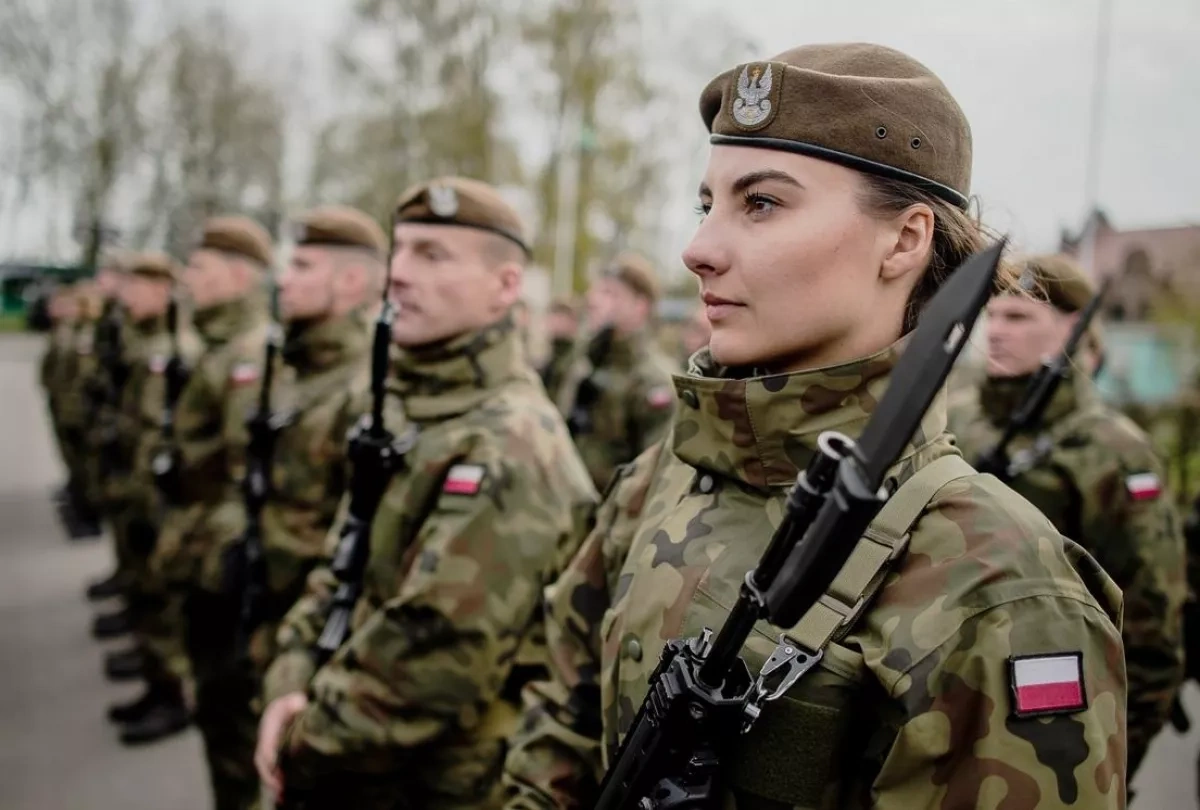 Polish president proposes selling part of gold reserves to fund military