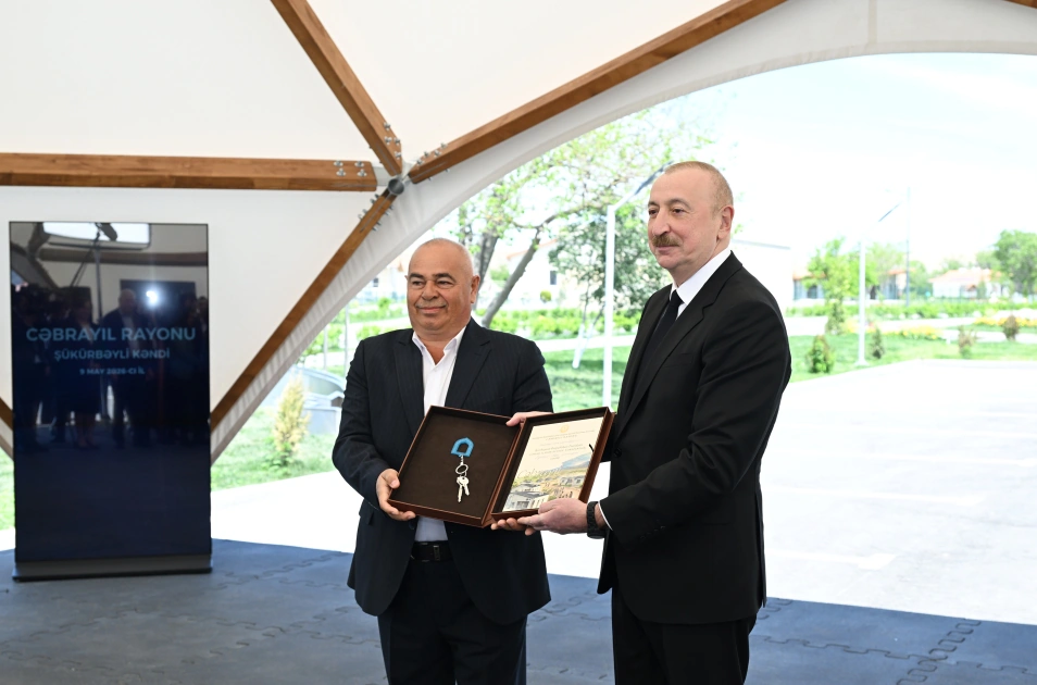 President Ilham Aliyev, First Lady Mehriban Aliyeva meet with residents of Shukurbeyli village of Jabrayil district (PHOTO)