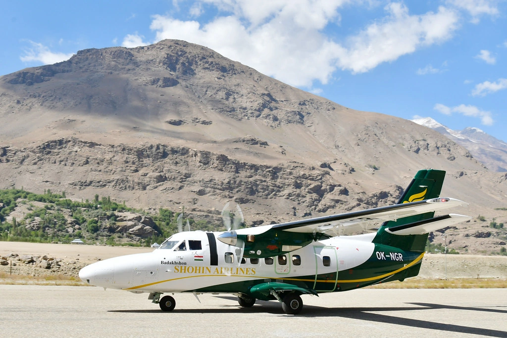 Tajikistan resumes regular air service between Dushanbe and Khorugh
