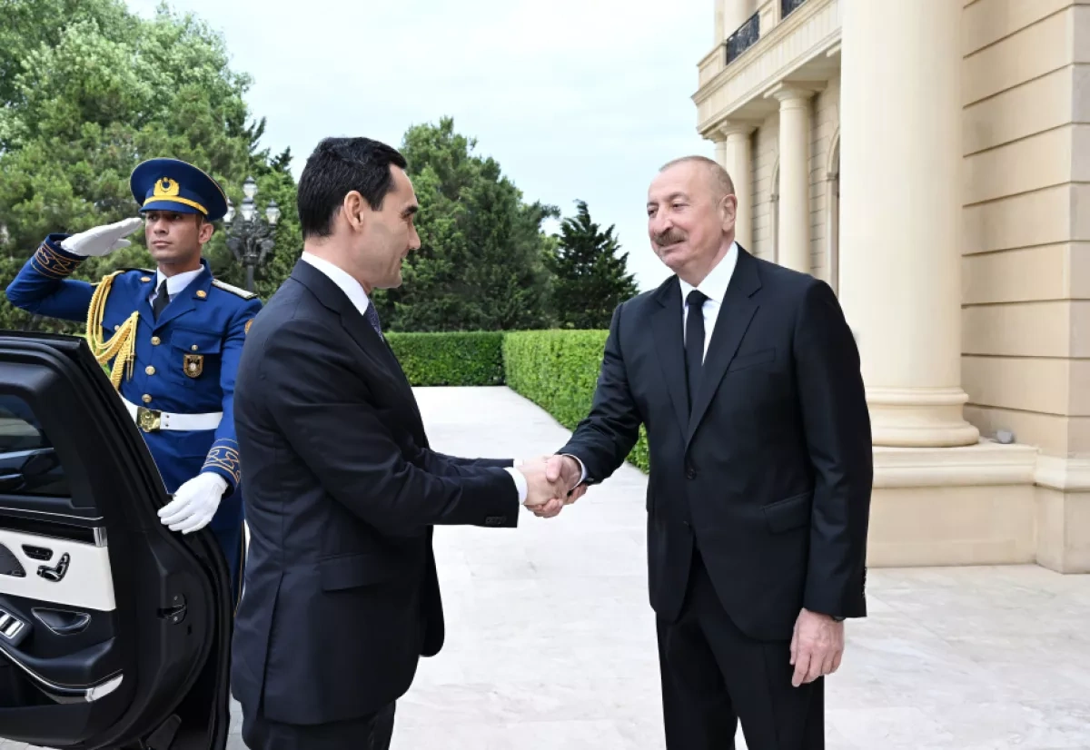 Azerbaijan hosts formal welcome ceremony for Turkmen president PHOTO