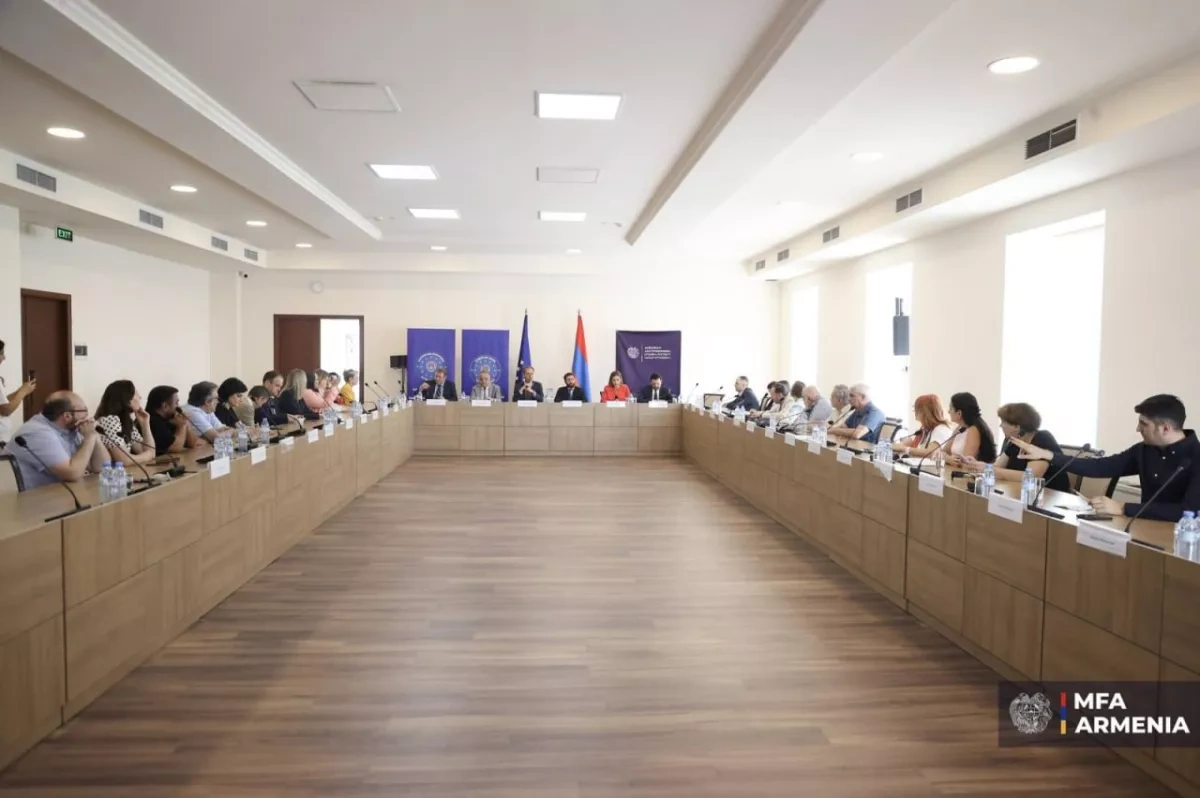 Armenia, European Union hold roundtable to mark launch of new mission