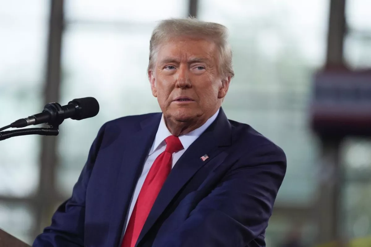 Trump says Iran denuclearization "moving along well" after Qatar talks