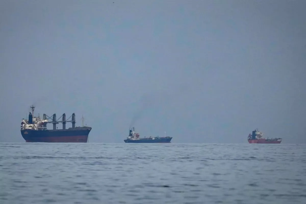 Trump says "free traffic of oil" must be part of any potential Iran deal