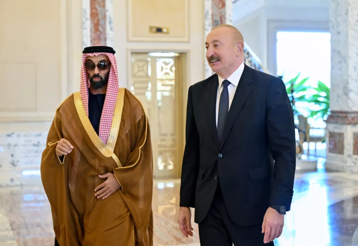 Azerbaijani president holds talks with UAE national security adviser PHOTO / UPDATED