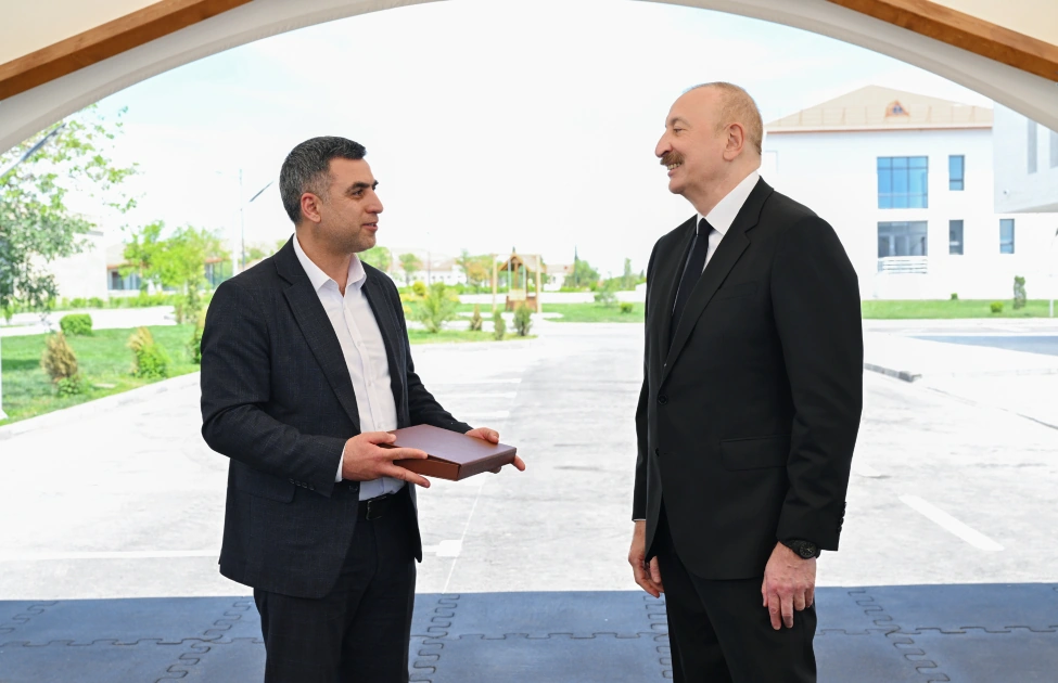 President Ilham Aliyev, First Lady Mehriban Aliyeva meet with residents of Shukurbeyli village of Jabrayil district (PHOTO)