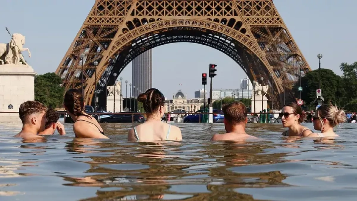 Paris deputy mayor blames US for deadly heatwave in France Washington accused of climate responsibility