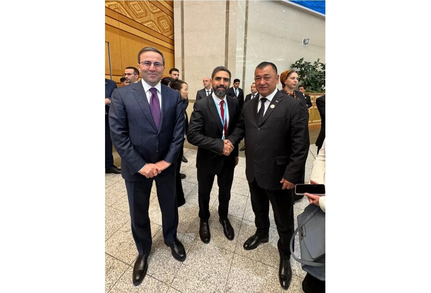 Azerbaijan and Turkmenistan discuss co-op in energy sector