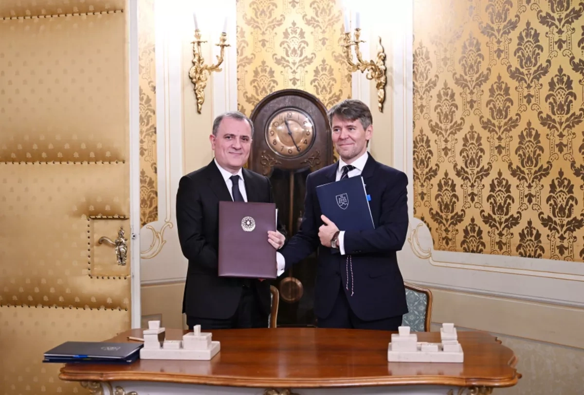 Azerbaijan, Slovakia expand collaboration in defence, culture, and business photo