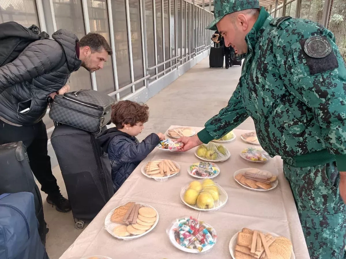 Over 2,800 people evacuated from Iran to Azerbaijan since February 28 photo