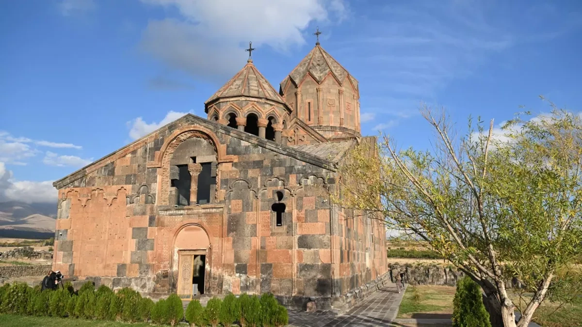 Two arrested in Armenia over theft of Church items