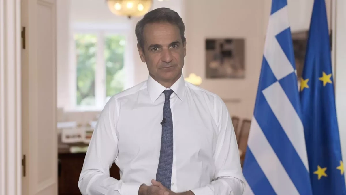 Greece to ban social media access for under-15s from January
 VIDEO